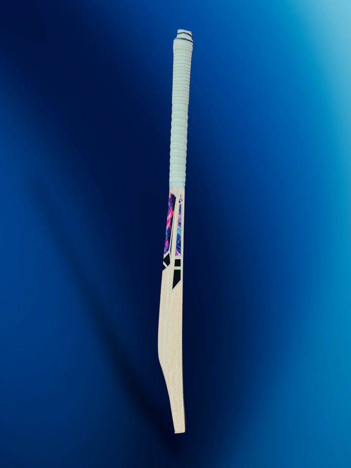 Prophecy Pyro Junior Cricket Bat