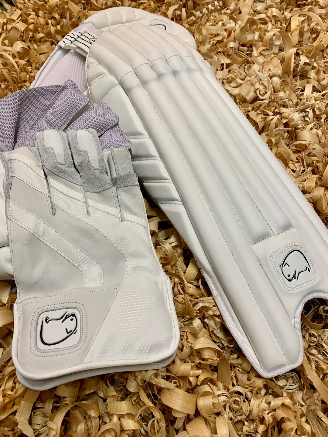 Wombat Cricket Pro Wicket Keeping Gloves MK2