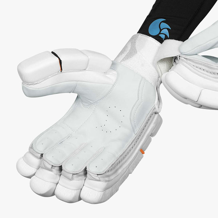 DSC Krunch 1000 Batting Gloves (2023)